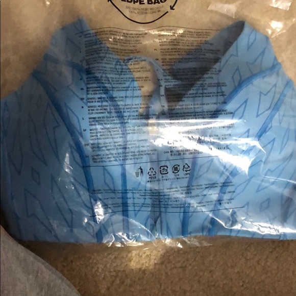 Ivy Park monogrammed sports bra in blue - Picture 4 of 5